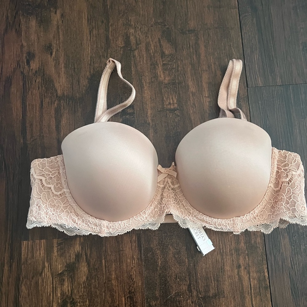 victoria secret 34B BRA NWT